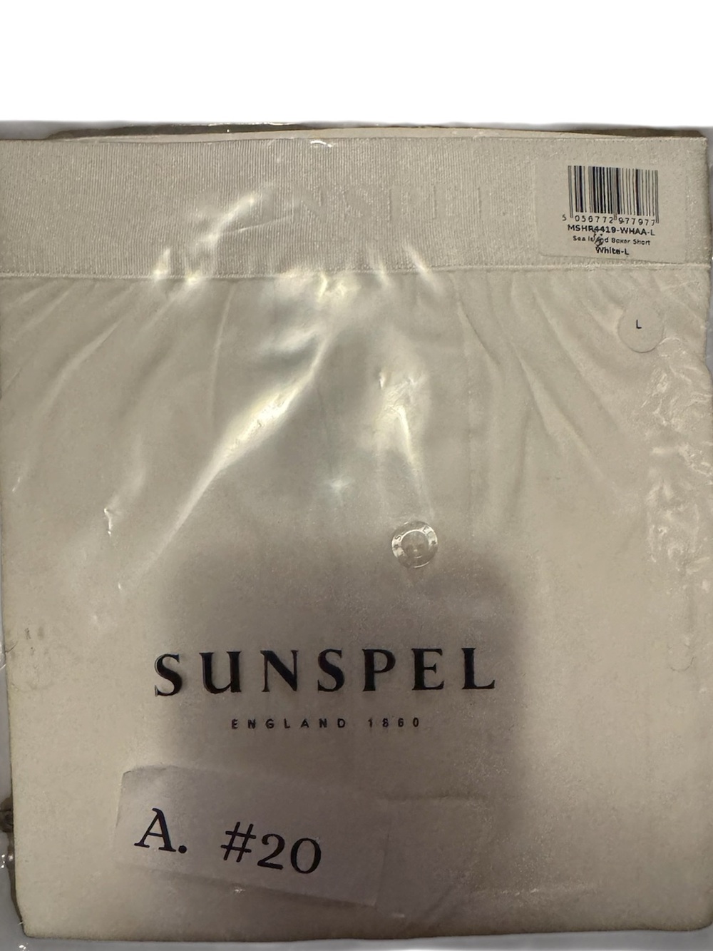 Sunspel Men's Sea Island Cotton One-Button Boxer Shorts in White, size Large.